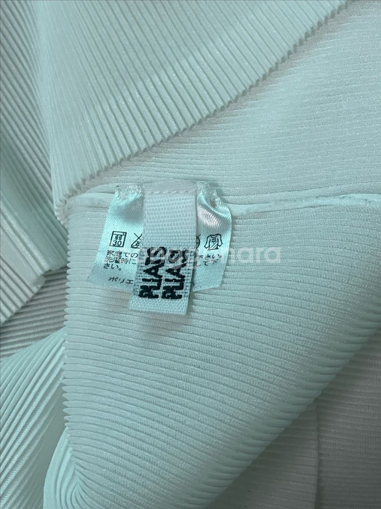 플리츠플리즈 미스트 라운드 화이트--2