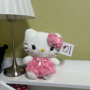 (새상품) 헬로키티인형 헬로키티로즈인형