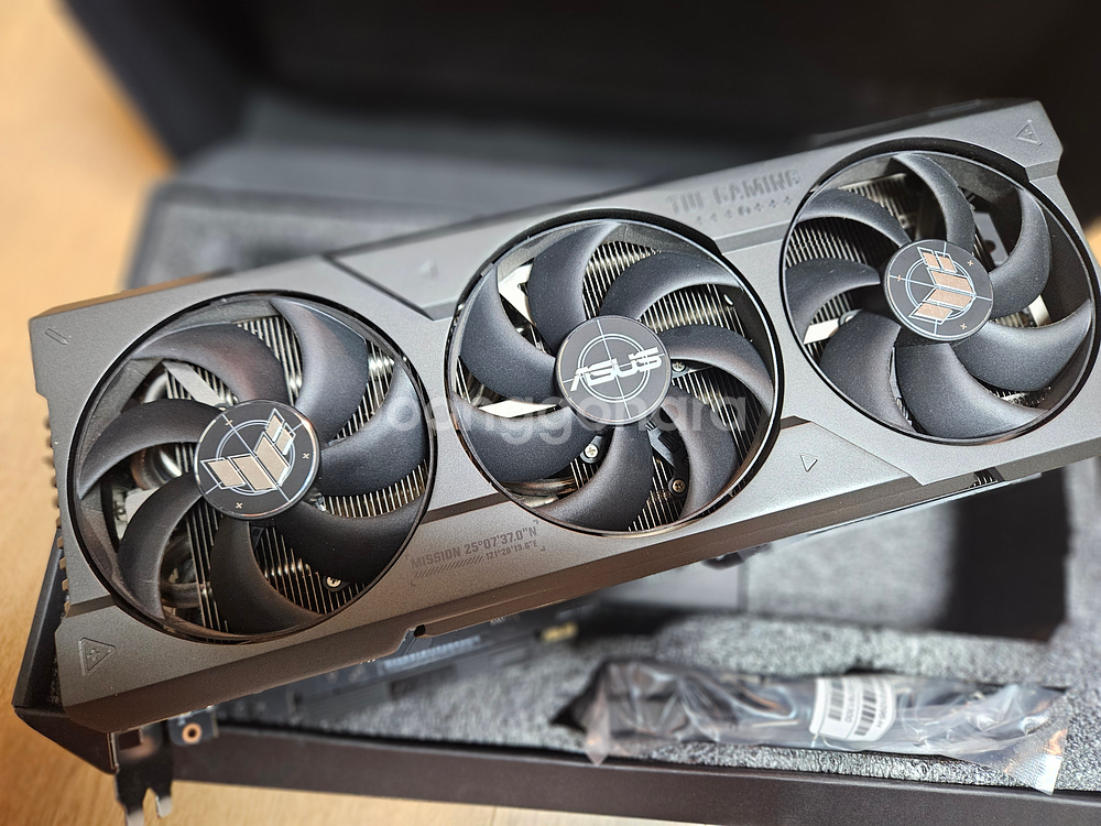 ASUS RTX 4080 Super TUF 판매합니다--2