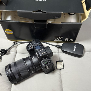 니콘 z6iii 바디 판매합니다 cfb512+리더기포함