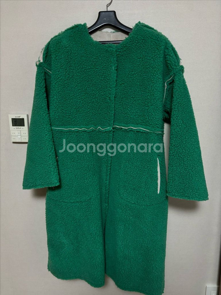 [미사용]뽀글이 부클 무스탕 코트--0