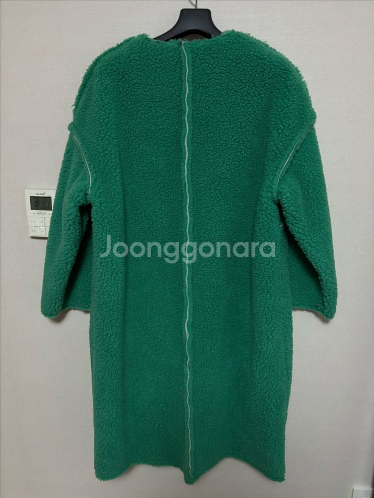 [미사용]뽀글이 부클 무스탕 코트--1