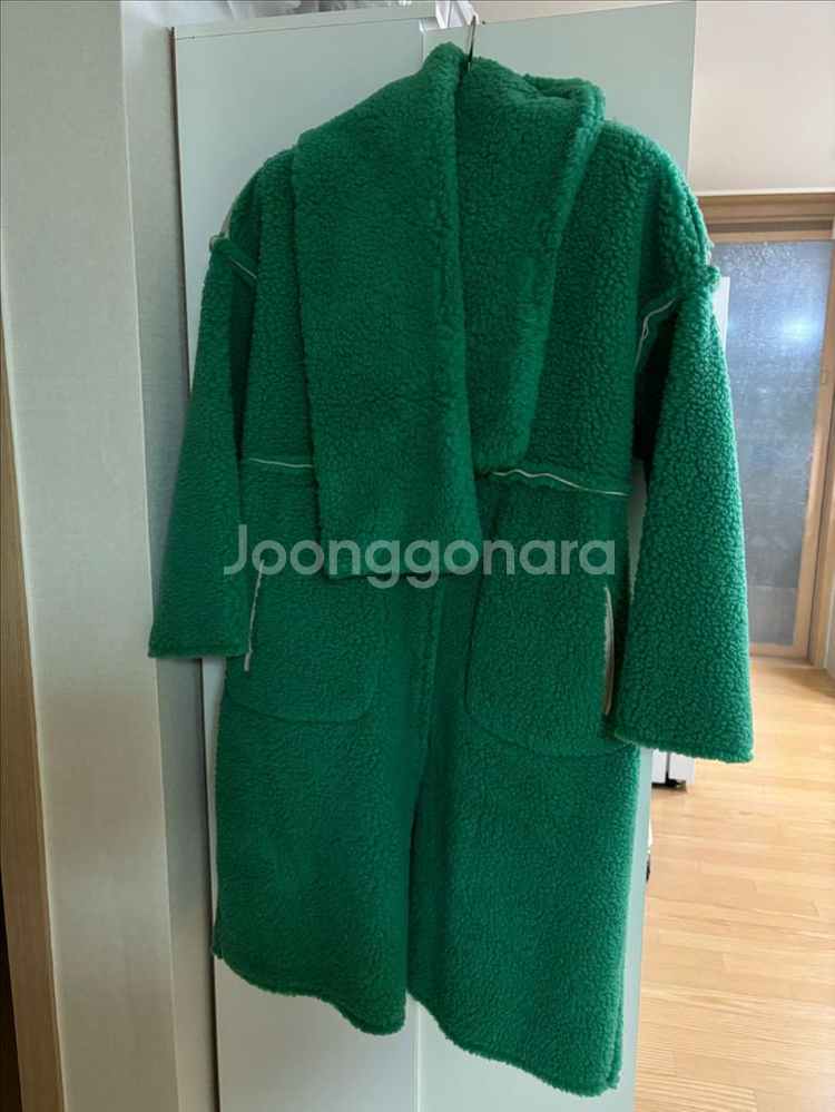 [미사용]뽀글이 부클 무스탕 코트--5
