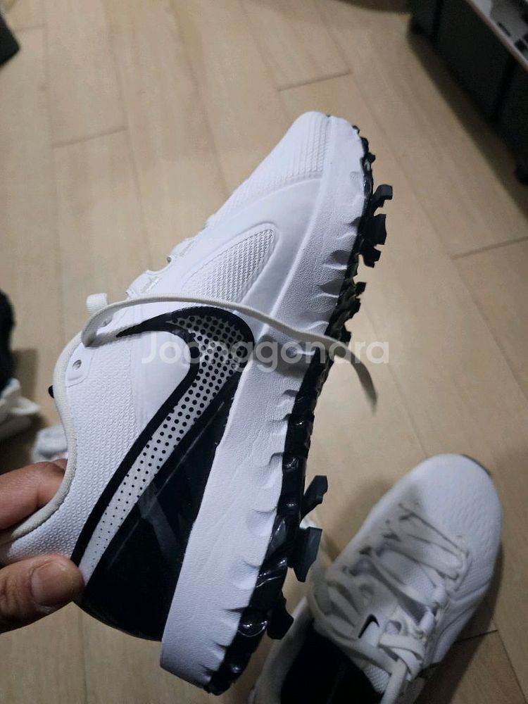 나이키여성골프화 225--2