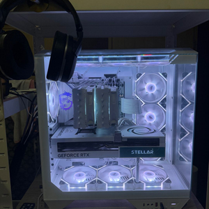 9800x3d&5090 하이엔드 화이트 데스크탑 본체