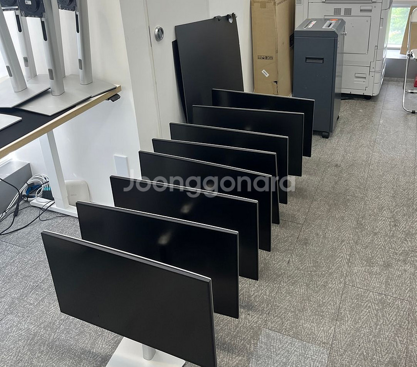 (성남) 델 울트라샤프 U2722D 27인치 팝니다--2