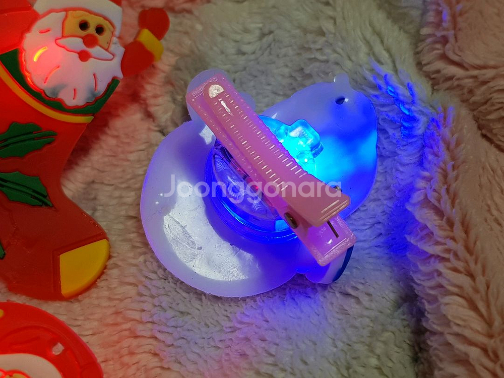 크리스마스 산타 헤어 머리핀 LED삔 7개일괄--2