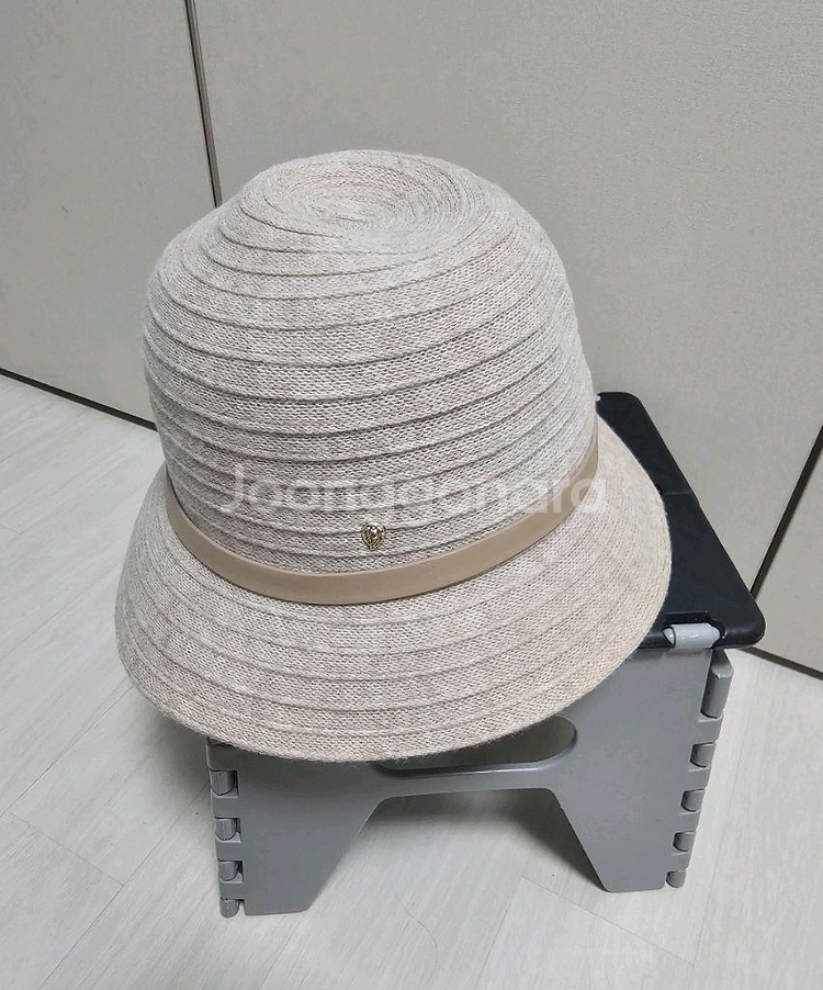 헬렌카민스키 타닐라 크림--0