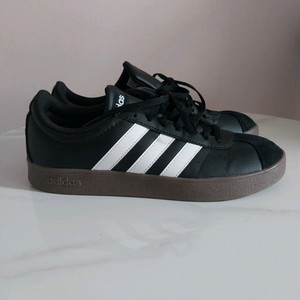 아디다스 코트베이스 운동화 250사이즈