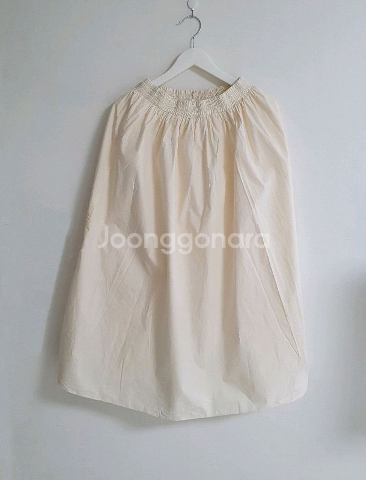 크림아이보리 롱스커트--0