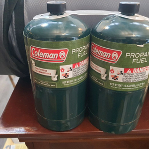 콜맨 1파운드 가스통 2개