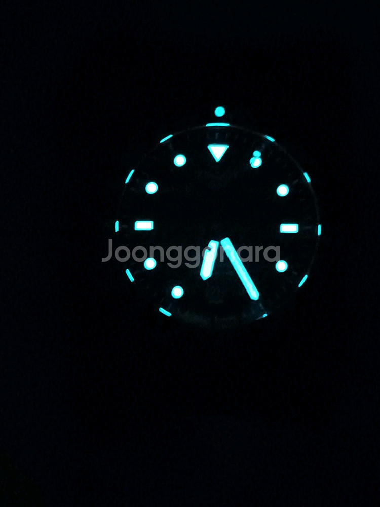 티쏘 씨스타 40mm 파워매틱80 블랙--1