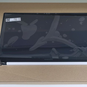 새제품 삼성 정품 박스포함)NT931XDB A,R,B급 액정 팝니다