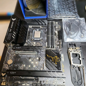 인텔 12900k + Asus z690 보드 판매합니다