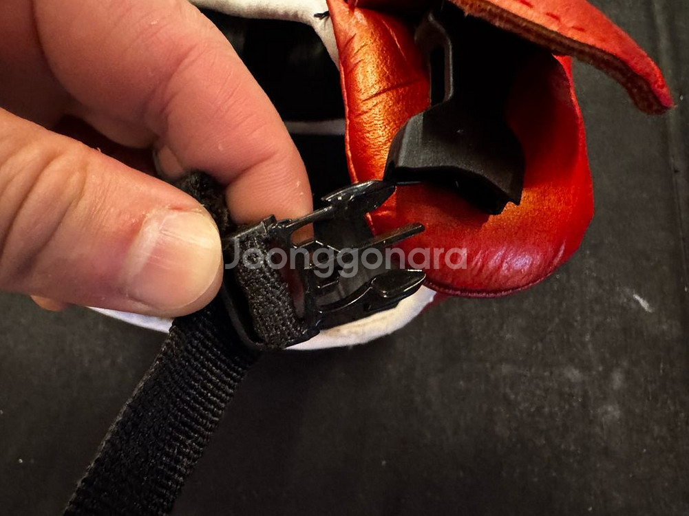 투이스코 303 코보호 헤드기어 화이트 & 레드--2