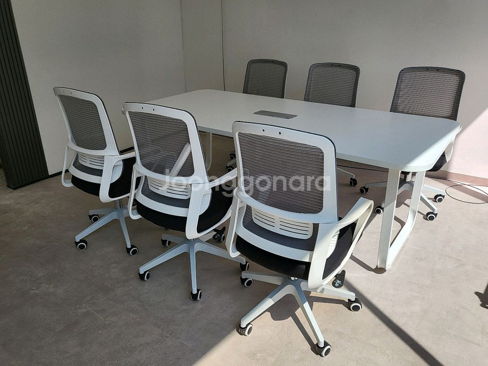 파티션 책상 회의용테이블 회의용의자 철재캐비넷 철재옷장--4