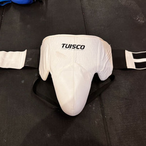 투이스코 낭심보호대