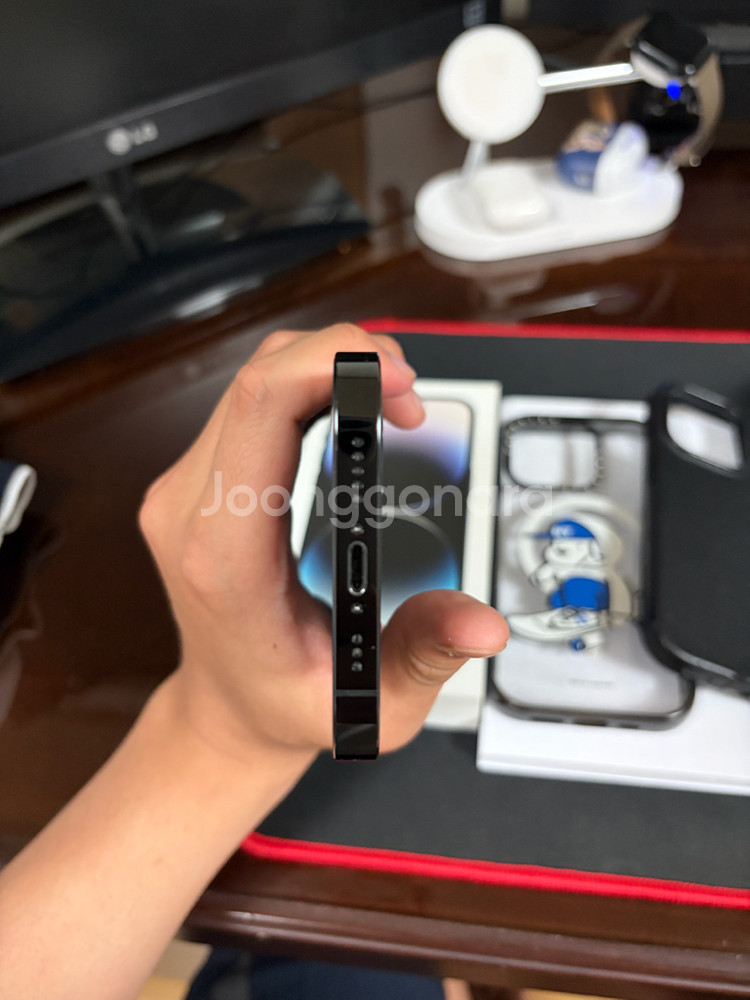 아이폰 14 pro 256 스페이스블랙 팝니다 네고 x--5
