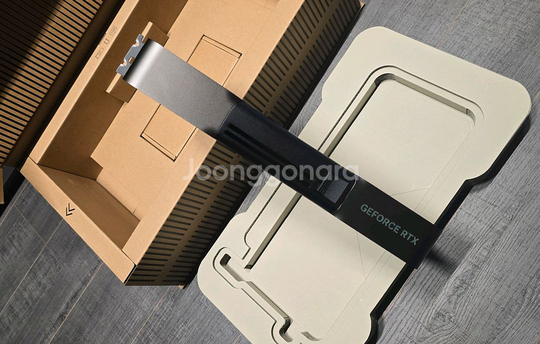 RTX 5090FE 파운더스 에디션 팝니다.--4