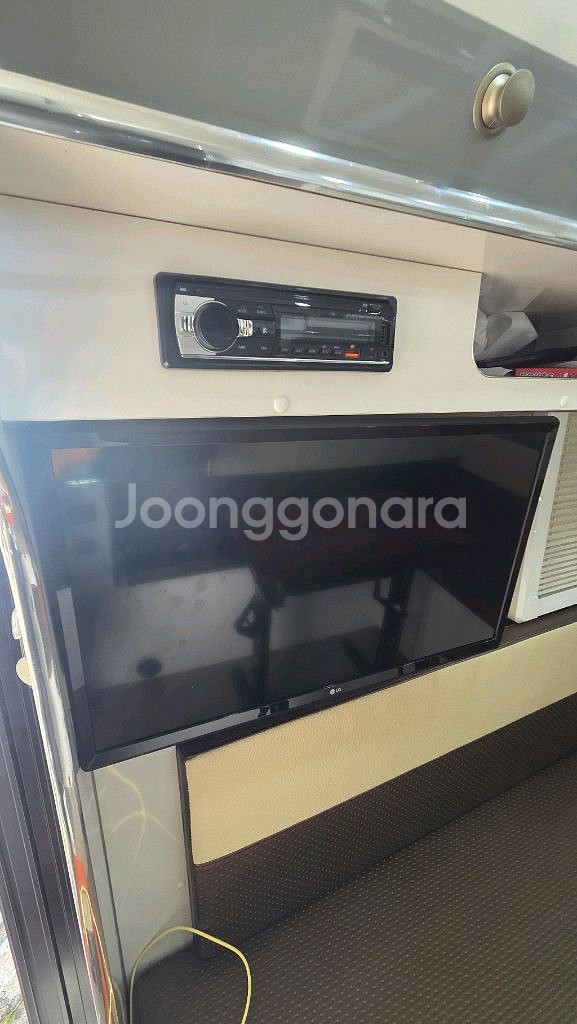 소나330 워크스루밴 캠핑카--8