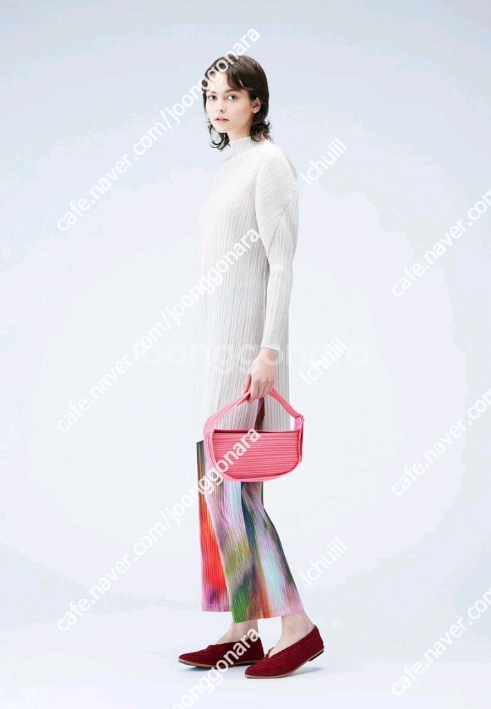 플리츠플리즈 하프문백--5