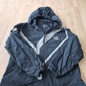 mlb후드바람막이 160 165 사이즈 xs초등고학년