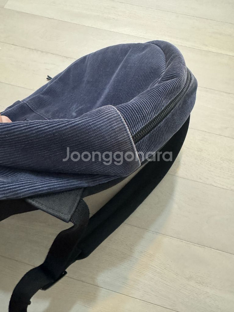 정품 생로랑 눅스 코듀로이 백팩 가방--5