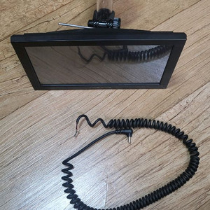 파인드라이브 Q300 네비 판매합니다.