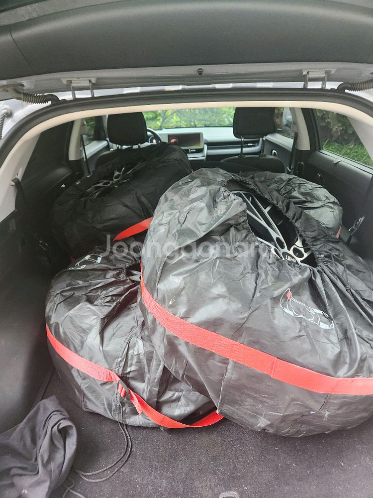 [급처] 아이오닉 5 19인치 휠 + 윈터 타이어 4개--0