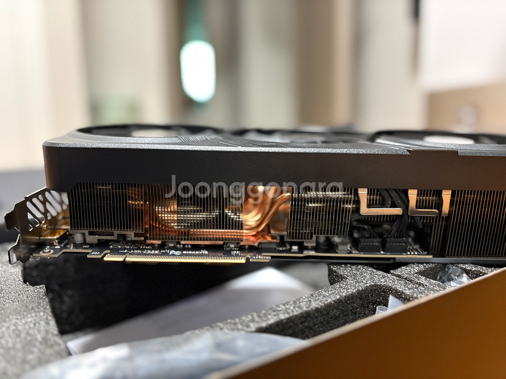 기가바이트 RTX4080 Super Gaming OC--3