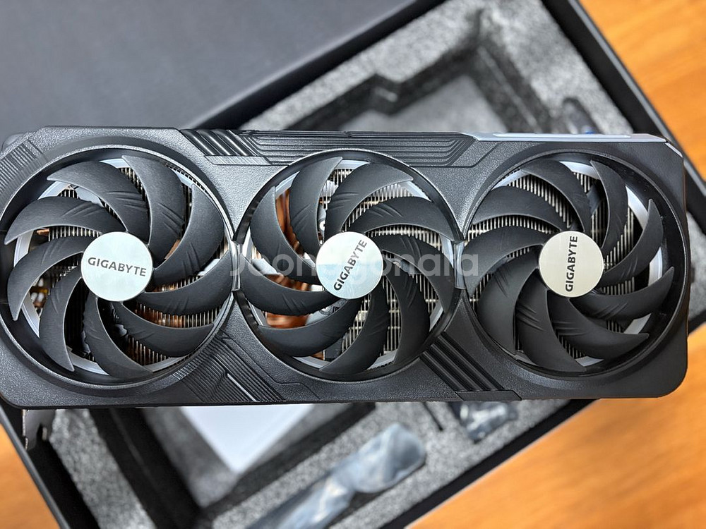 기가바이트 RTX4080 Super Gaming OC--4