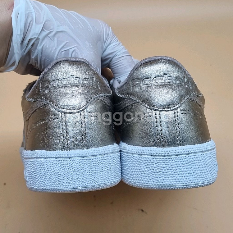 리복 클럽 C 85 여성스니커즈235--3