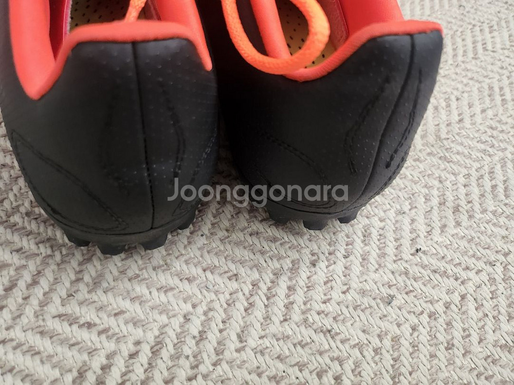 270 아디다스 프레데터 풋살화--4