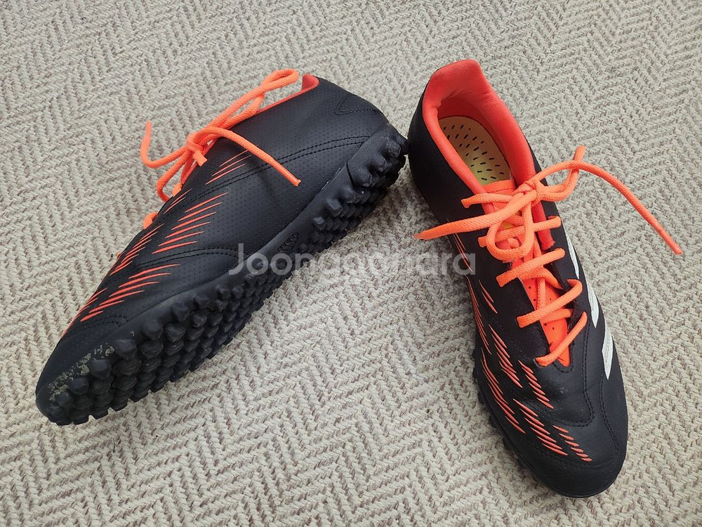 270 아디다스 프레데터 풋살화--5