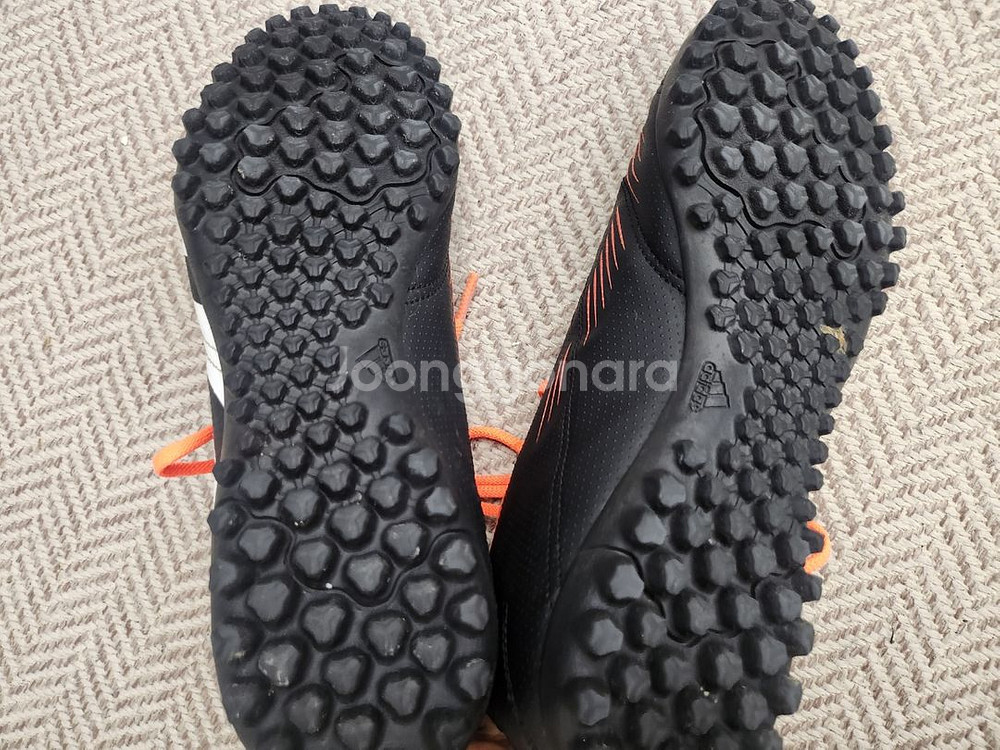 270 아디다스 프레데터 풋살화--2