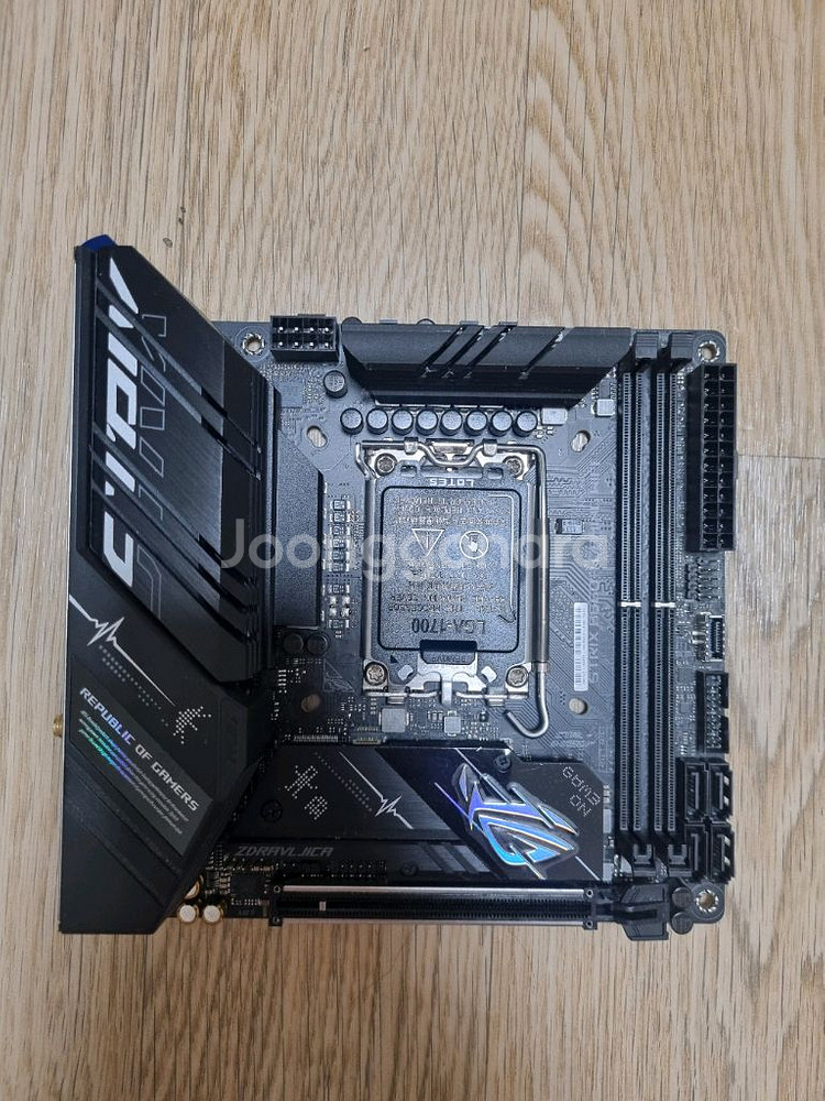 asus b660-i rog strix 메인보드--0