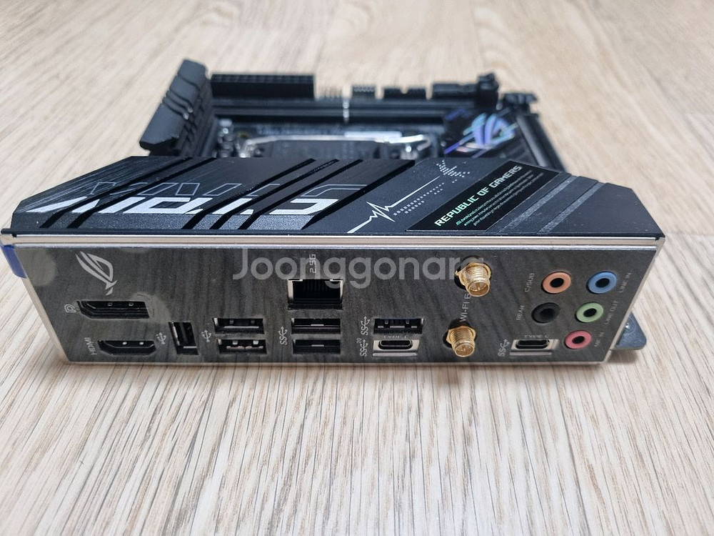 asus b660-i rog strix 메인보드--1