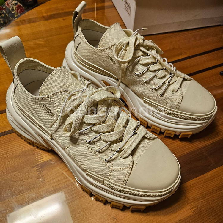 우영미 오프 화이트 더블레이스 스니커즈 아이보리 43--0