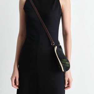 (새상품) lemaire 르메르 미니 필트 네트백