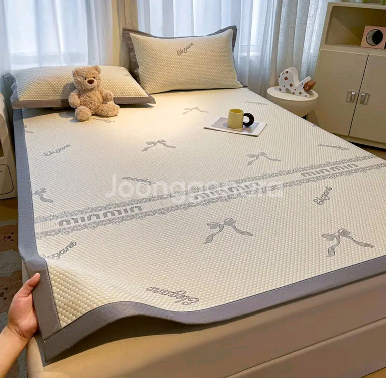 패드형 여름 냉감 쿨매트+베개커버2개 포함(새상품)--0