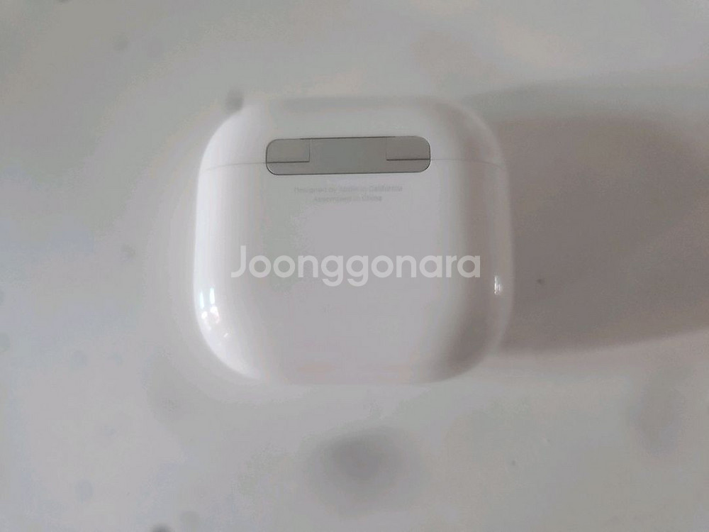 에어팟4 본체 노이즈캔슬링--2