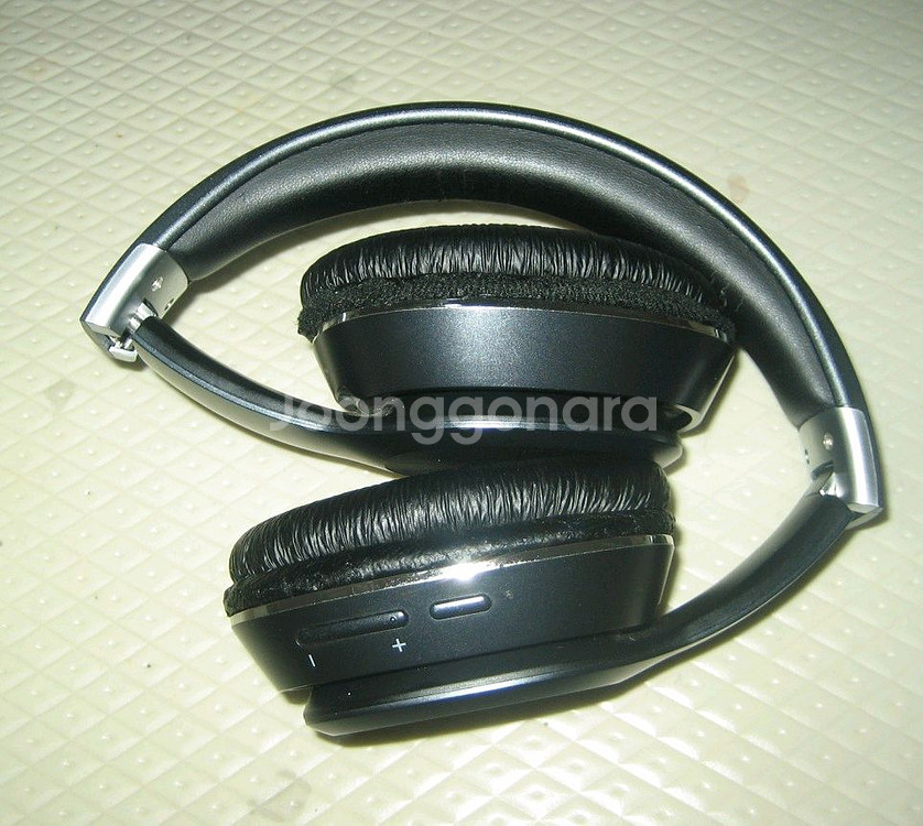 브릿츠 블루투스 헤드폰 팝니다--1