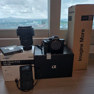 소니 a7m4 + 시그마 dg dn 2470 + 삼각대