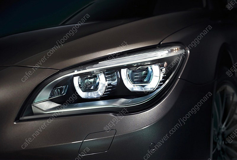 교쇼 1:18 750li 후기형 다이캐스트 삽니다 이미지