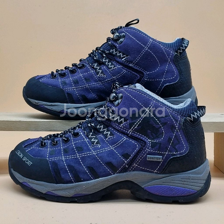 코오롱스포츠 고어텍스 등산화 235--0