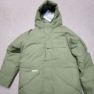 팔라스 PALACE ARCTIC 고어텍스 패딩 올리브