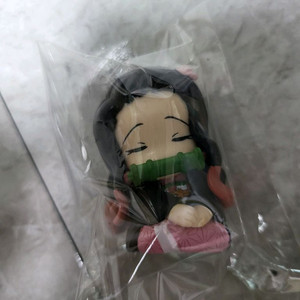 귀멸의칼날 네즈코 어깨쿵 가챠 피규어