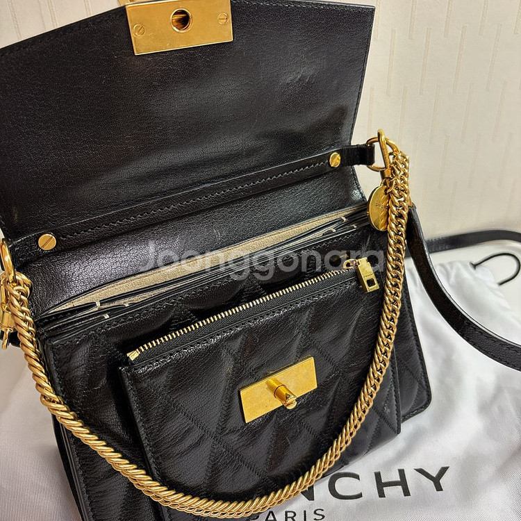 지방시가방 GV3--4