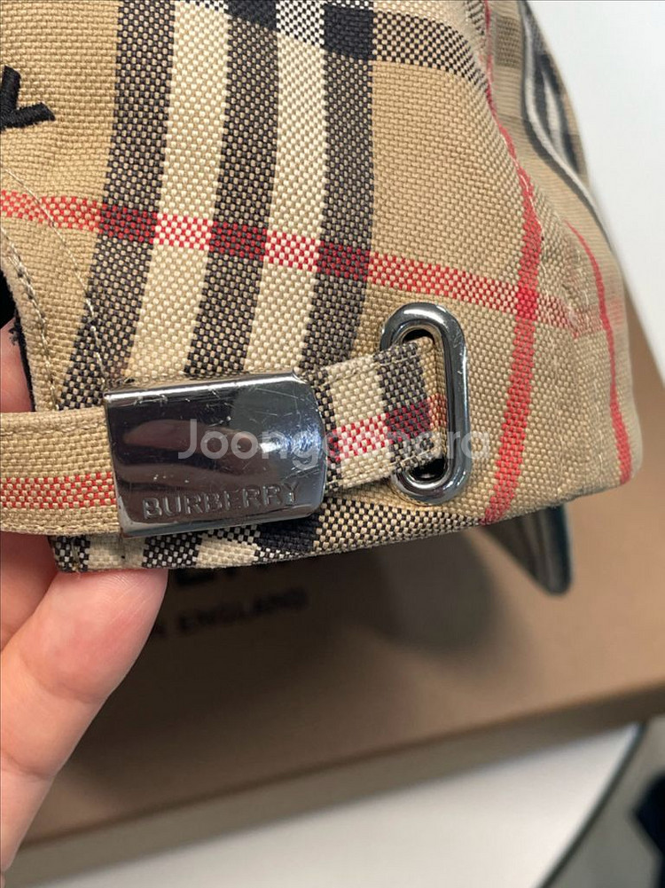 버버리 체크 캡 모자 L--4