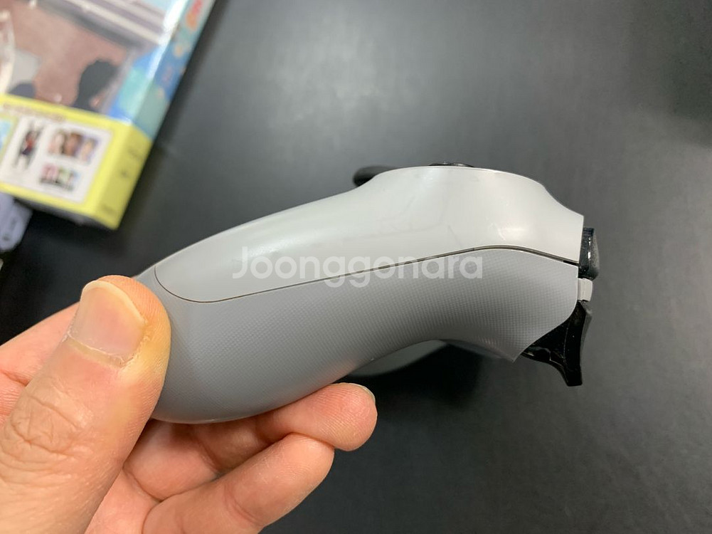 듀얼쇼크4 20주년 한정판--2